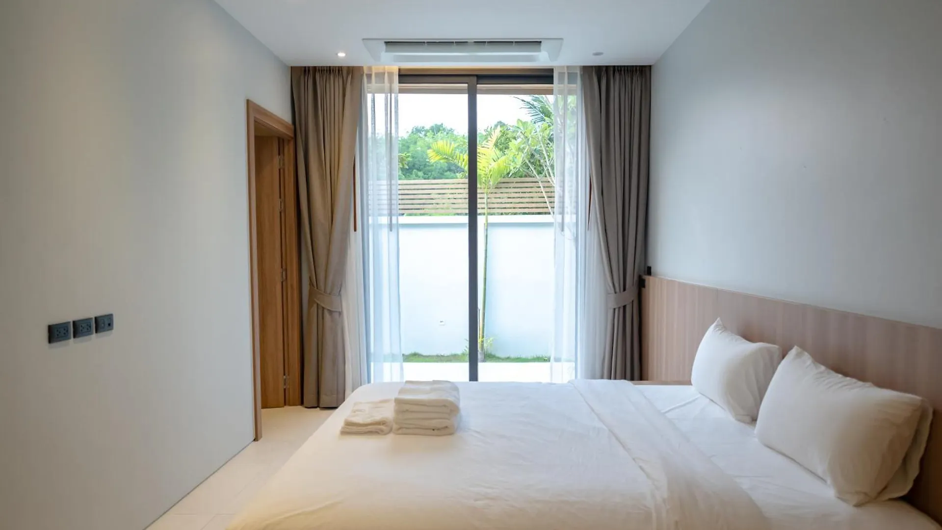 Mouana Breeze Mai Khao 4-Bedroom Pool Villa 9918