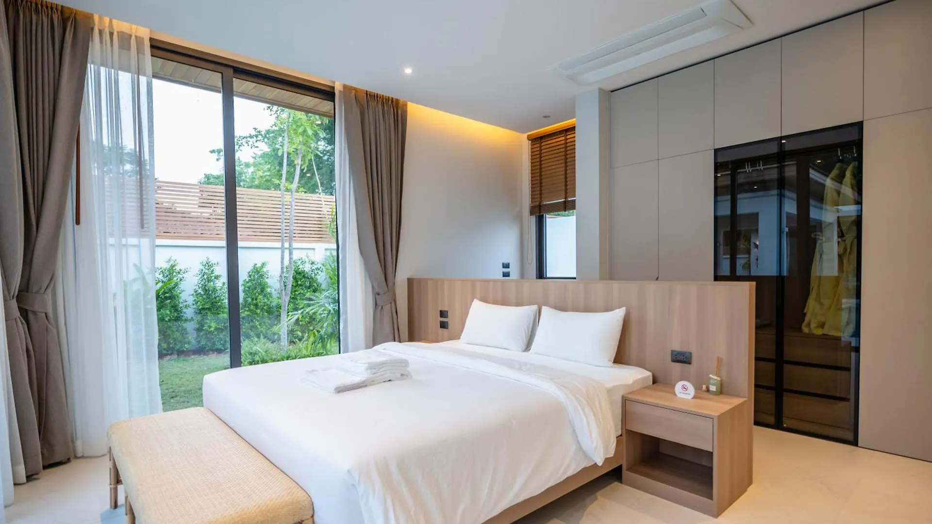 Mouana Breeze Mai Khao 4-Bedroom Pool Villa 9918 Thailand